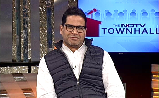 'चुनावी राज्यों में 80% लोगों को EC दिलवाए टीके की दोनों डोज़, बाकी सब बकवास': प्रशांत किशोर
