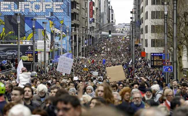 "No Planet B": 65,000 Take Part In Belgium's Biggest Climate March
