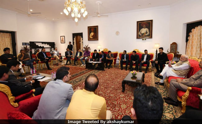 'Why No Women In This Room?' Dia Mirza To Akshay Kumar On Film Delegation's Meeting With PM Modi