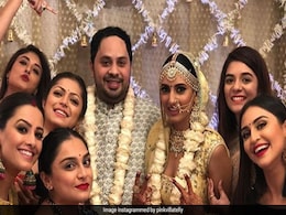 Wedding Album: 'इश्कबाज़' फेम अदिति गुप्ता ने बॉयफ्रेंड से रचाई शादी, यूं दृष्टि धामी, अनीता हसनंदानी और पूजा गौर ने जमकर काटा हंगामा Wedding Album: 'इश्कबाज़' फेम अदिति गुप्ता ने बॉयफ्रेंड से रचाई शादी, यूं दृष्टि धामी, अनीता हसनंदानी और पूजा गौर ने जमकर काटा हंगामा