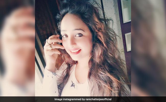 खेसारी लाल यादव, निरहुआ और पवन सिंह की फिल्में न देखने पर ट्रोल हुईं रानी चटर्जी, बोलीं- ये तो चमचे हैं...