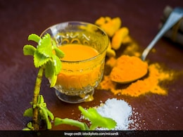 खांसी के घरेलू नुस्खे: खांसी की 'बेस्ट दवा' साबित हो सकता है यह आयुर्वेदिक उपचार खांसी के घरेलू नुस्खे: खांसी की 'बेस्ट दवा' साबित हो सकता है यह आयुर्वेदिक उपचार