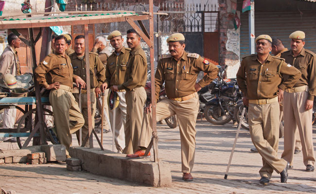 Delhi Police Team In Plain Clothes Mistaken For "Child Lifters" In Bareilly