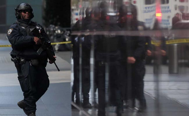 CNN New York Offices Evacuated After Bomb Threat, No Explosive Found