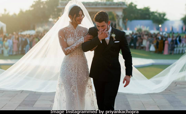Priyanka Chopra's 75-Foot Long Veil Gave Twitter Every Sort Of Feel