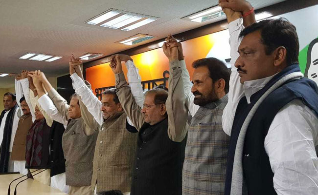 टॉप 5 खबरें : महागठबंधन में शामिल हुए उपेंद्र कुशवाहा, बीजेपी विधायक ने हनुमानजी को बताया मुसलमान