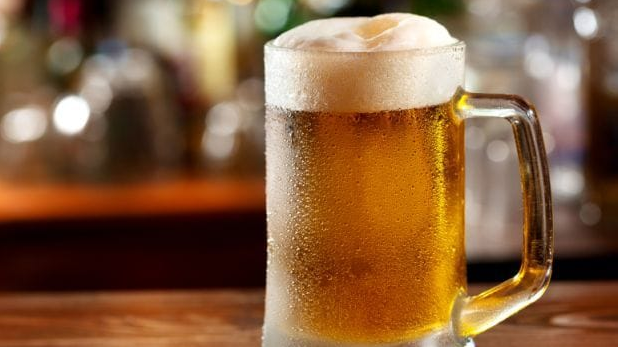 Alcohol Ads On Television May Influence Underage Drinking, Experts Reveal