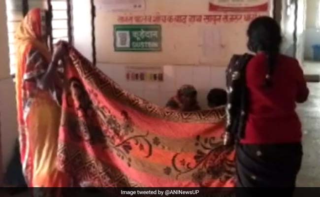 No Doctor At UP Health Centre, Woman Delivers Baby On Floor