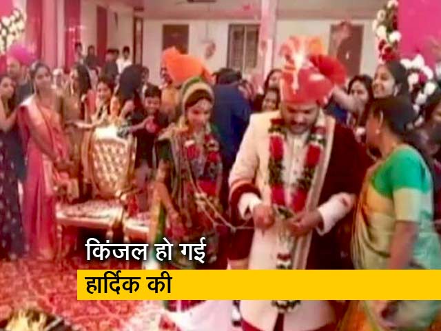 शादी के बंधन में बंधे पाटीदार नेता हार्दिक पटेल