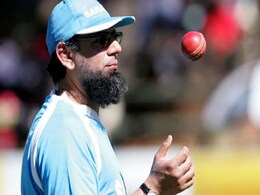 सकलैन मुश्ताक नहीं, विराट कोहली के कोच राजकुमार शर्मा की देन है 'दूसरा': किताब में दावा सकलैन मुश्ताक नहीं, विराट कोहली के कोच राजकुमार शर्मा की देन है 'दूसरा': किताब में दावा