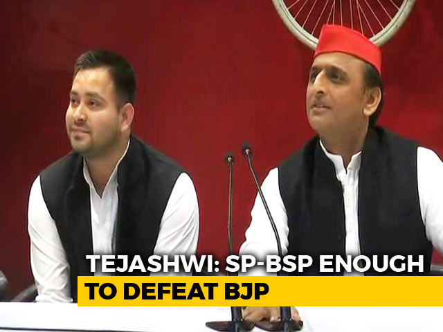 How Tejashwi Yadav, Seated By Akhilesh Yadav, Handled Congress Question