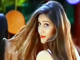 सपना चौधरी के 'डबल धमाल' से उड़ा इंटरनेट पर गरदा, बार-बार देखा जा रहा है Video सपना चौधरी के 'डबल धमाल' से उड़ा इंटरनेट पर गरदा, बार-बार देखा जा रहा है Video