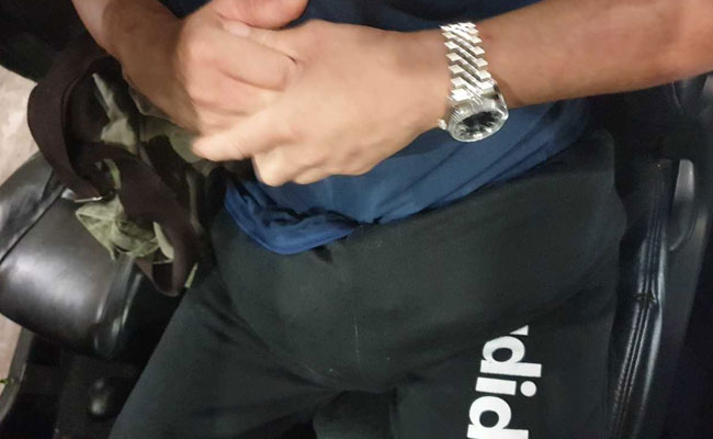 Immigration Officers Find Man Smuggling Kittens In His Trousers