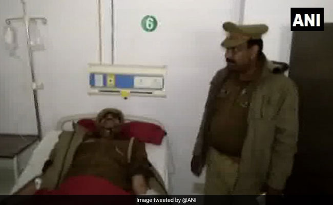 UP Cop Who Shouted <i>"Thain Thain"</i> To Scare Accused Injured In Encounter