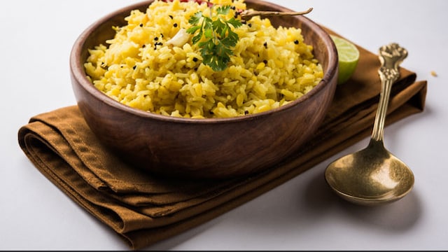 Makar Sankranti 2019: Khichdi is applauded with health benefits.