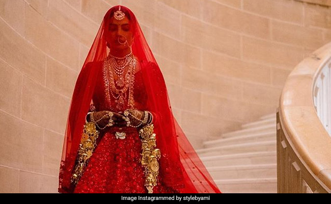 'Amazing Details' That Made Priyanka Chopra's <I>Kalire</i> Extra Special