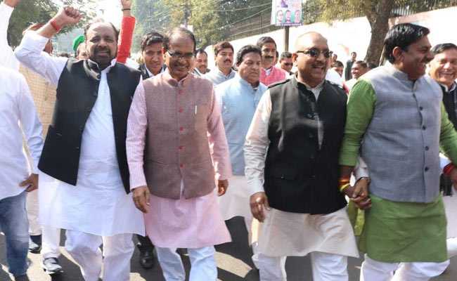 मध्यप्रदेश में कांग्रेस के प्रजापति विधानसभा के अध्यक्ष चुने गए, बीजेपी ने किया मार्च