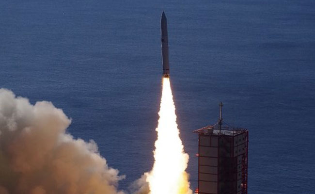 "Shooting Stars On Demand": Japan Sends Artificial Meteors Into Space