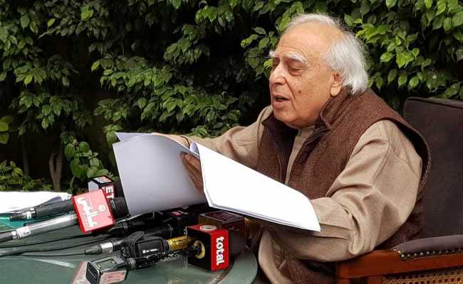 बीजेपी को कांग्रेस का जवाब : सिब्बल के कारण तो सैयद शुजा को अमेरिका में शरण नहीं मिली!