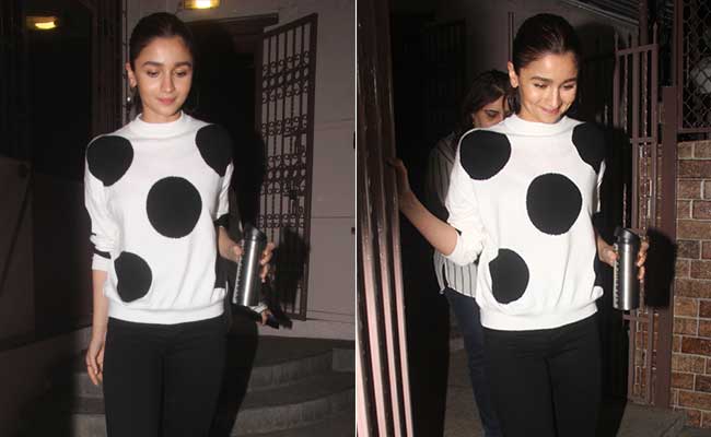 Get Polka Dots Right Like Alia Bhatt: 5 Trendy Knits To Buy
