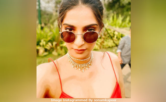 Sonam Kapoor Is Making Goa Look So, So Stylish. Here's How Husband Anand Ahuja Reviewed Her Look