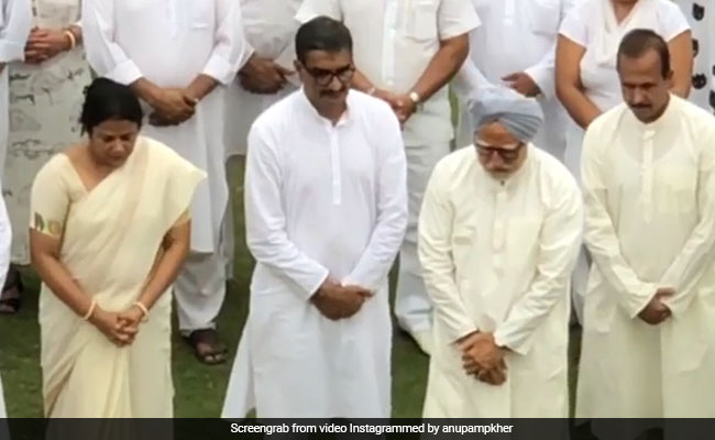 The Accidental Prime Minister: मनमोहन सिंह बने अनुपम खेर ने पूर्व पीएम नरसिंह राव पर लिखा कुछ ऐसा, Video हुआ वायरल