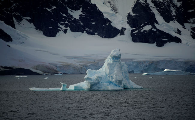 Antarctica's Ice Melt Quickens, Risks Metres Of Sea Level Rise: Study