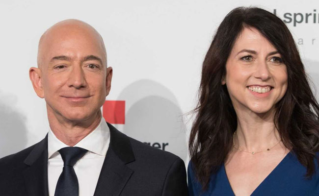 "Will Be Beauty": Trump 'Wishes' Jeff Bezos On Divorce Amid Affair Buzz