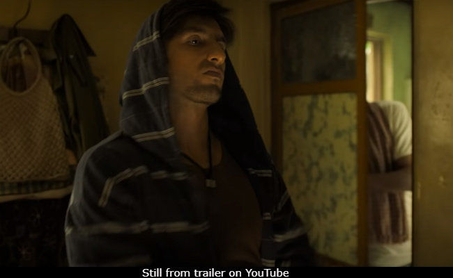 'Ranveer Singh, You Are Unstoppable!': Deepika Padukone Bowled Over By <I>Gully Boy</i> Teaser