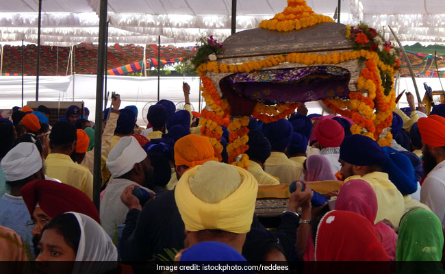 Guru Gobind Singh Jayanti 2019: Date, Significance Of The Festival And How To Prepare Sacred Kadha Prasad