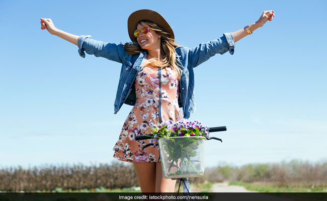 5 Trendy Floral Dresses That You Can Get Under Rs 800