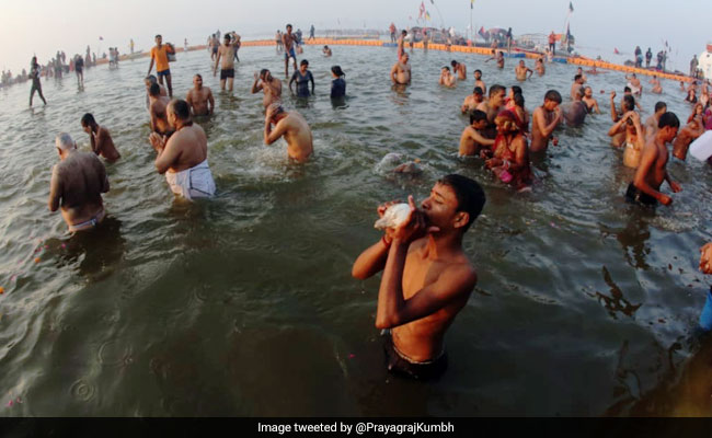 Kumbh Mela 2019 Quiz: इस बार कुंभ मेले की क्या टैग लाइन दी गई है? Kumbh Mela 2019 Quiz: इस बार कुंभ मेले की क्या टैग लाइन दी गई है?