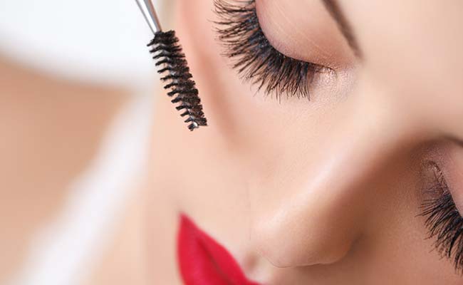6 Effective Waterproof Mascaras You Need To Stock Up On