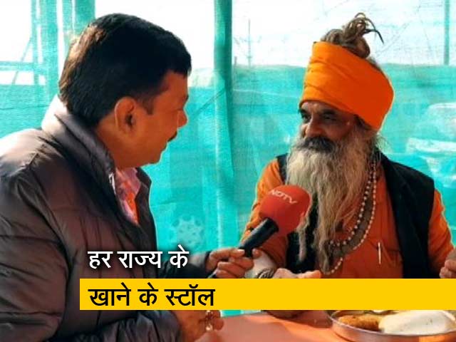 कुंभ मेले में फूड स्टॉल, खा सकते हैं अपना मनपसंद खाना