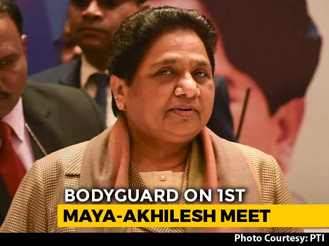 When Mayawati Failed To Recognise Akhilesh-Dimple Yadav On A Flight