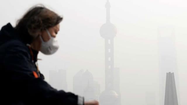 Every hour, 800 people are dying due to polluted air.
