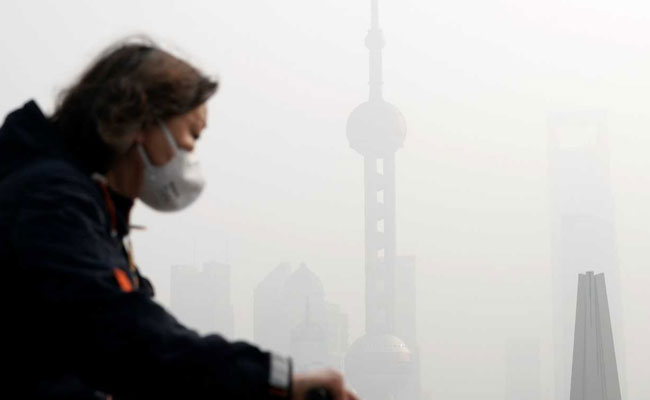 Every hour, 800 people are dying due to polluted air.