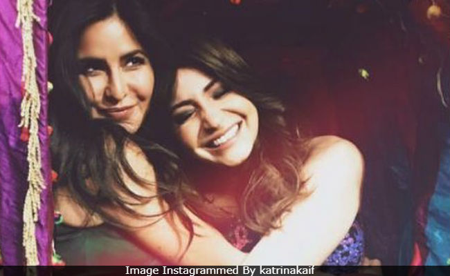 Katrina Kaif Plays Cricket On <i>Bharat</i> Sets And Hey, Anushka Sharma, She Has A Special Message For You And Virat Kohli