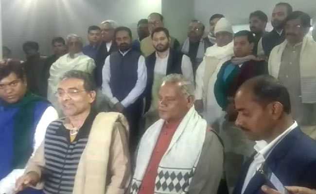 'बिहार में महागठबंधन की हार के लिए तेजस्वी यादव नहीं, षड्यंत्र जिम्मेदार'