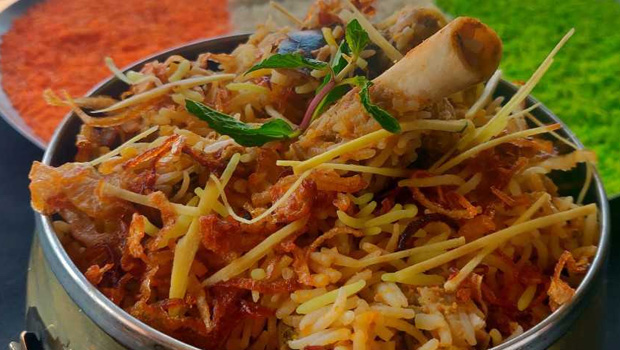 Biryani Lovers, You Have To Try This Unique Char Minar Biryani For A Rich, Heart-Warming Treat