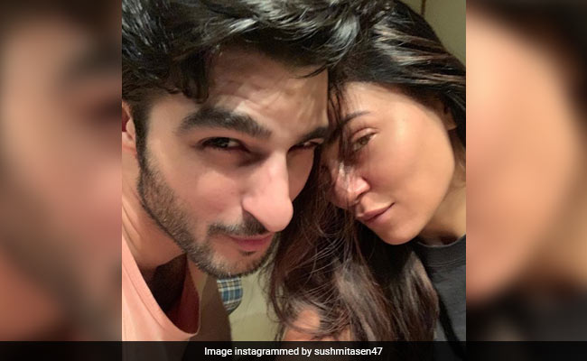 Sushmita Sen Teaches Rohman Shawl How To Say 'I Love You' In Bengali