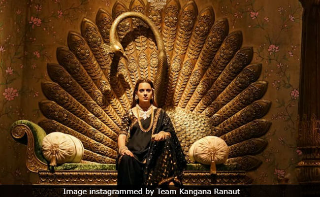 Kangana Ranaut's Sister To Krish On <i>Manikarnika</i> Row: 'Leave Her Alone, She Is Film's Leading Face'