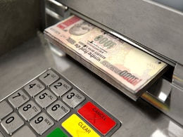 ATM से पैसे चुराने का नया तरीका, Aadhaar Card से यूं चुराए जा रहे हैं हज़ारों ATM से पैसे चुराने का नया तरीका, Aadhaar Card से यूं चुराए जा रहे हैं हज़ारों