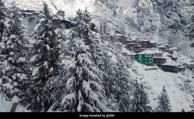 Snowfall In Shimla, Manali; Roadways Affected In Himachal