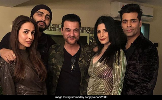 Malaika Arora And Arjun Kapoor Ring In The New Year Together At Sanjay Kapoor's Party