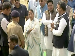 मध्य प्रदेश के व्यापम जैसी है सारदा चिट फंड घोटाले की कहानी, हो चुकी हैं 60 से ज्यादा मौतें मध्य प्रदेश के व्यापम जैसी है सारदा चिट फंड घोटाले की कहानी, हो चुकी हैं 60 से ज्यादा मौतें