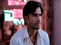 Gully Boy Trailer: रणवीर सिंह आंखों में काजल लगाकर बने रैपर, 'गली बॉय' के 'असली हिप हॉप' से जीता दिल...देखें Video Gully Boy Trailer: रणवीर सिंह आंखों में काजल लगाकर बने रैपर, 'गली बॉय' के 'असली हिप हॉप' से जीता दिल...देखें Video
