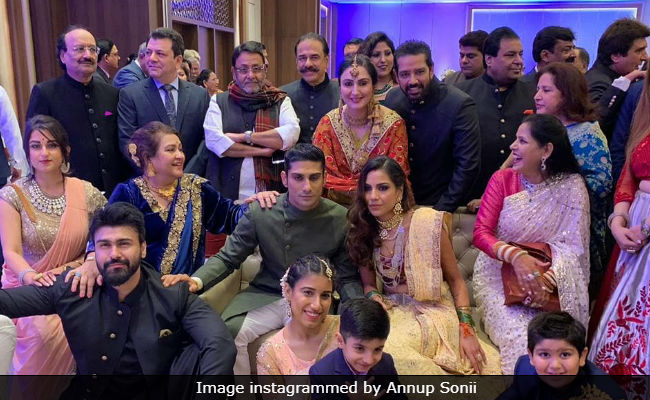 Details From Prateik Babbar And Sanya Sagar's Wedding Festivities: Raj Babbar's Dance To Upcoming Party