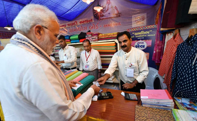 PM Pays For Khadi Jackets With RuPay Card At Ahmedabad Shopping Festival