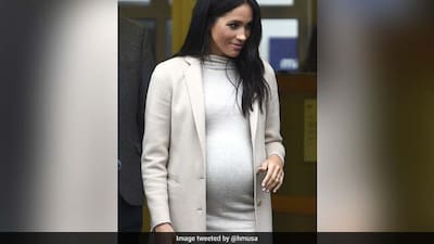 meghan markle grey dress Steps Out In $35 And Everyone's Rushing To Buy It model:nahunne